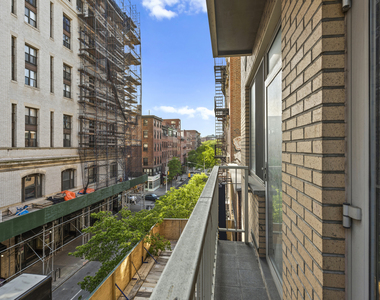 159 Bleecker Street - Photo Thumbnail 3