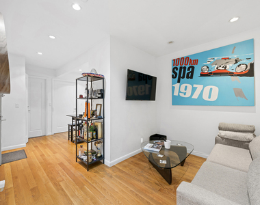 159 Bleecker Street - Photo Thumbnail 2
