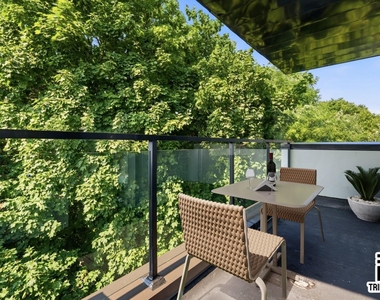 461 Lexington Avenue - Photo Thumbnail 1
