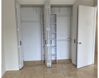 236 E 47th Street - Photo Thumbnail 13