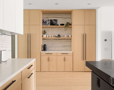 111 Barrow Street - Photo Thumbnail 8