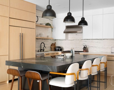 111 Barrow Street - Photo Thumbnail 7