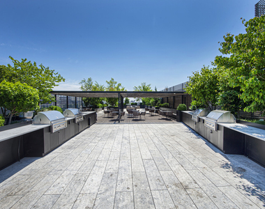 54 Noll Street - Photo Thumbnail 12