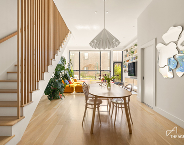 286 Manhattan Avenue - Photo Thumbnail 4