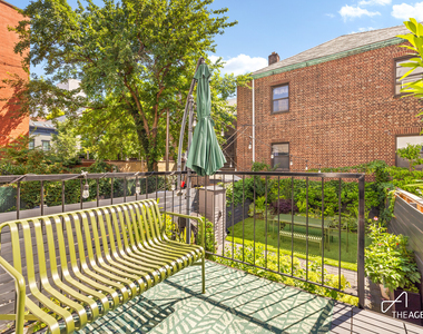 286 Manhattan Avenue - Photo Thumbnail 2