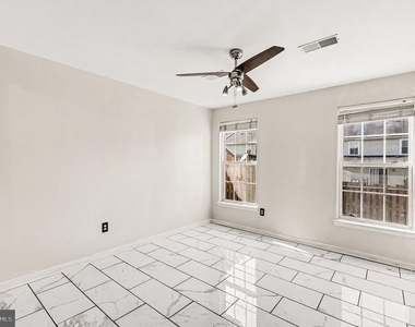 4524 Papillion Court - Photo Thumbnail 15