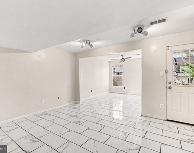 4524 Papillion Court - Photo Thumbnail 14
