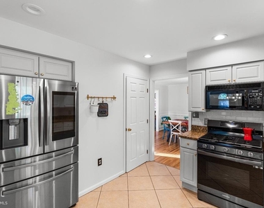 12016 Kingswood Boulevard - Photo Thumbnail 15