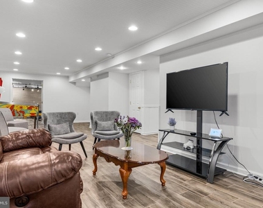 12016 Kingswood Boulevard - Photo Thumbnail 37