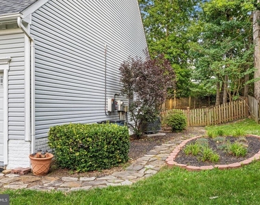 12016 Kingswood Boulevard - Photo Thumbnail 55