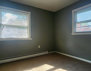 13821 Gilbert Road - Photo Thumbnail 5