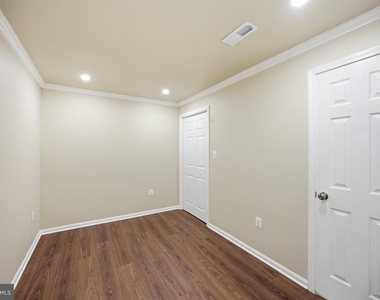 1935 Pohick Creek Court - Photo Thumbnail 33