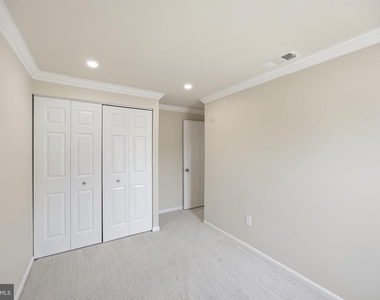 1935 Pohick Creek Court - Photo Thumbnail 16