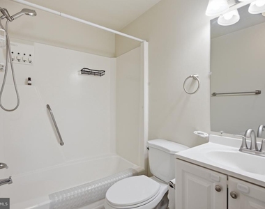 1935 Pohick Creek Court - Photo Thumbnail 27
