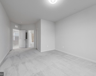 23290 Milltown Knoll Square - Photo Thumbnail 18