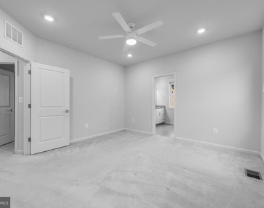23290 Milltown Knoll Square - Photo Thumbnail 21