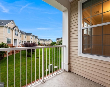 23290 Milltown Knoll Square - Photo Thumbnail 26