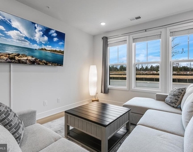 42708 Darala Drive - Photo Thumbnail 2