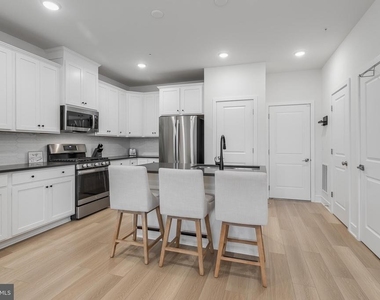 42708 Darala Drive - Photo Thumbnail 5