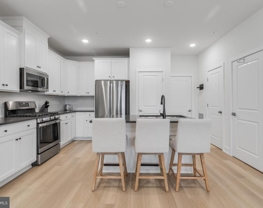 42708 Darala Drive - Photo Thumbnail 9