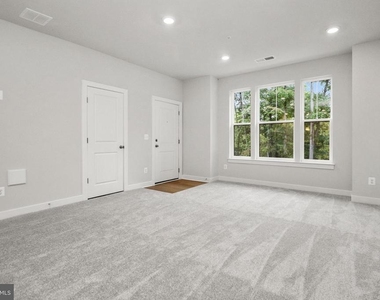 20847 Owenmore Terrace - Photo Thumbnail 2