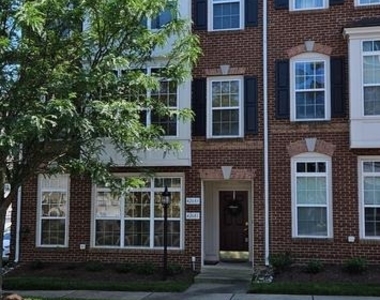 42683 Hollyhock Terrace - Photo Thumbnail 11