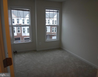 43297 Novi Terrace - Photo Thumbnail 12