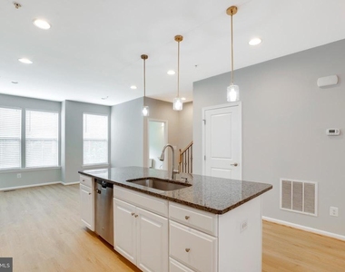 43306 John Michael Terrace - Photo Thumbnail 11