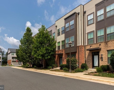 43306 John Michael Terrace - Photo Thumbnail 1