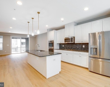 43306 John Michael Terrace - Photo Thumbnail 16