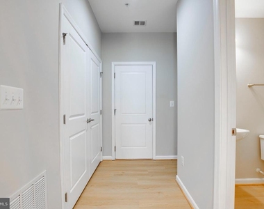 43306 John Michael Terrace - Photo Thumbnail 7