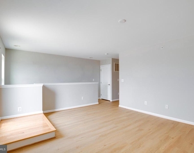 43306 John Michael Terrace - Photo Thumbnail 40