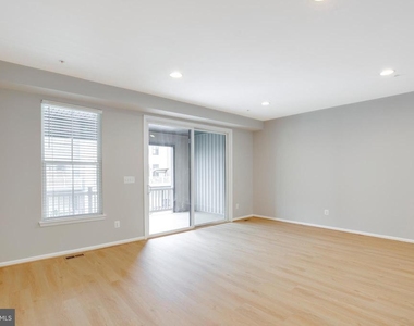 43306 John Michael Terrace - Photo Thumbnail 23