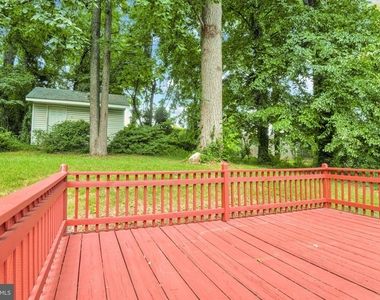 7708 Viceroy Street - Photo Thumbnail 5