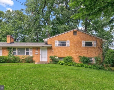 7708 Viceroy Street - Photo Thumbnail 6