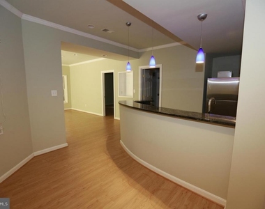 2339 Sandburg Street - Photo Thumbnail 23