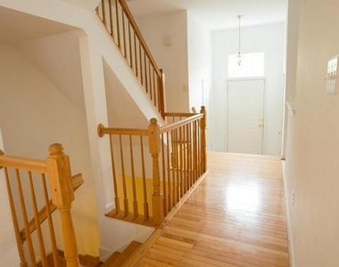 2911 Jessica Court - Photo Thumbnail 8