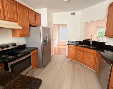 2911 Jessica Court - Photo Thumbnail 3