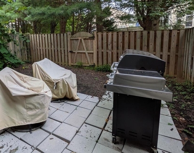 8933 Royal Astor Way - Photo Thumbnail 52