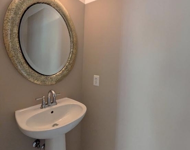 8933 Royal Astor Way - Photo Thumbnail 40