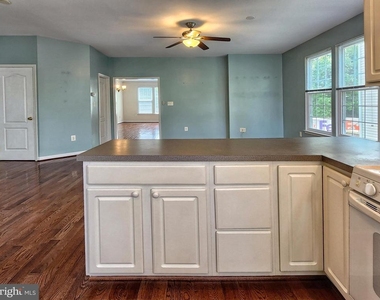 13906 Gothic Drive - Photo Thumbnail 18