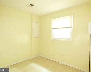 9715 Aspen Hollow Way - Photo Thumbnail 15