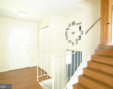 9715 Aspen Hollow Way - Photo Thumbnail 1