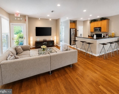 1504 Lincoln Way - Photo Thumbnail 28