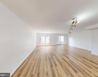 8105 Kenova Lane - Photo Thumbnail 25