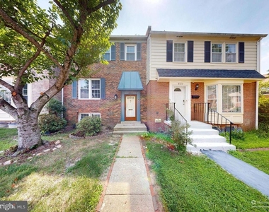 8105 Kenova Lane - Photo Thumbnail 58