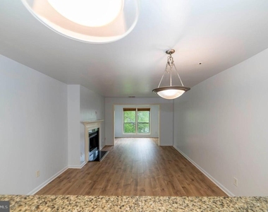 3176 Summit Square Drive - Photo Thumbnail 19
