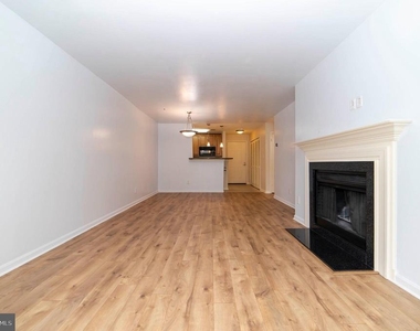 3176 Summit Square Drive - Photo Thumbnail 22