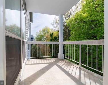 3176 Summit Square Drive - Photo Thumbnail 37