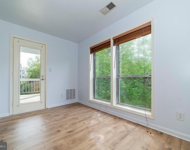 3176 Summit Square Drive - Photo Thumbnail 25
